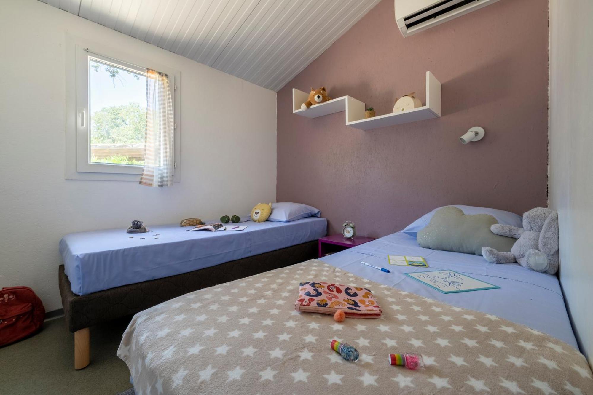 Camping Le Bois Fleuri أرجيليه- سور- مير الغرفة الصورة